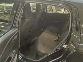 Suzuki Swift (2024) thumbnail 6