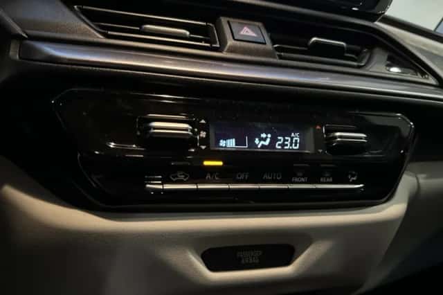 Suzuki Swift (2025) thumbnail 15