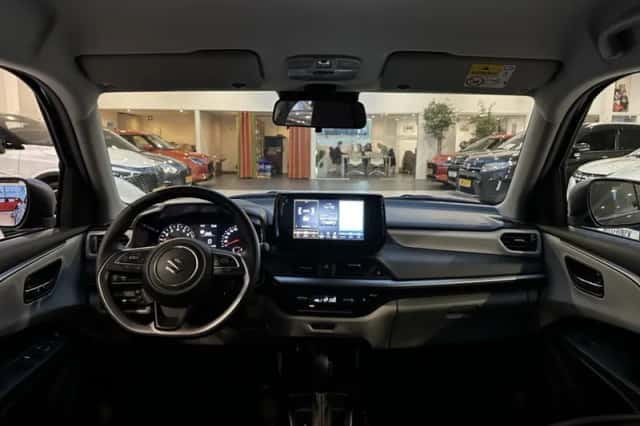 Suzuki Swift (2025) thumbnail 23