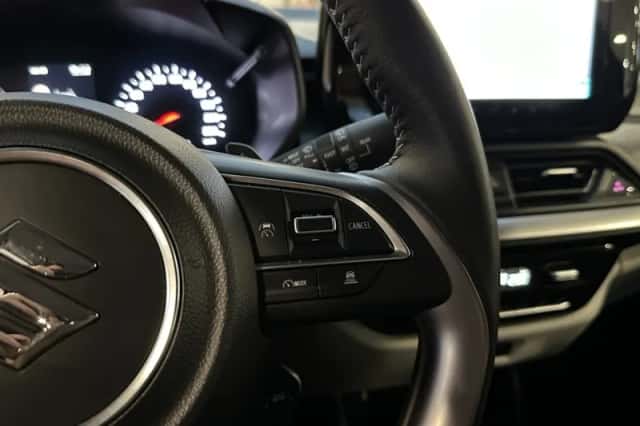 Suzuki Swift (2025) thumbnail 25