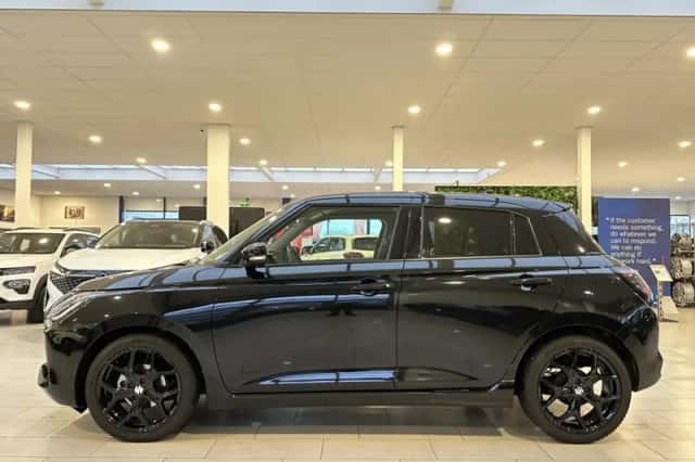 Suzuki Swift (2025) thumbnail 7