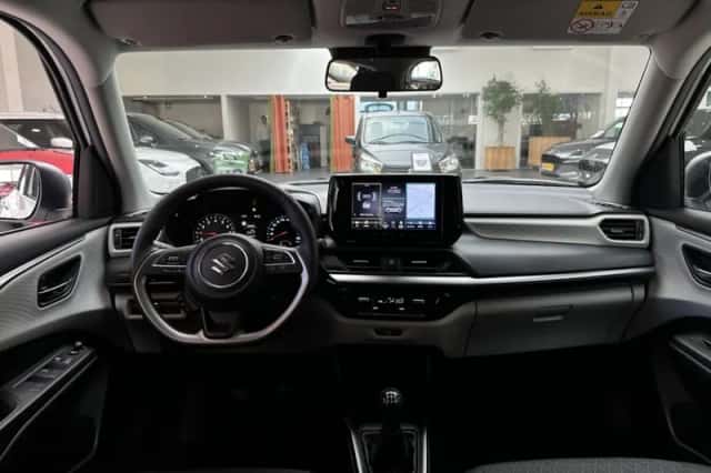 Suzuki Swift (2025) thumbnail 24