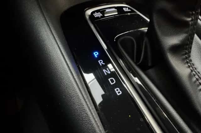Suzuki Swace (2024) thumbnail 19
