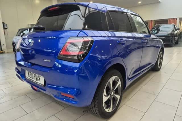 Suzuki Swift (2025) thumbnail 3