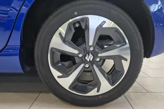 Suzuki Swift (2025) thumbnail 26