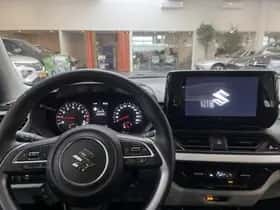 Suzuki Swift (2025) thumbnail 2