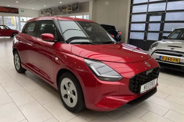 Suzuki Swift (2025) thumbnail 11