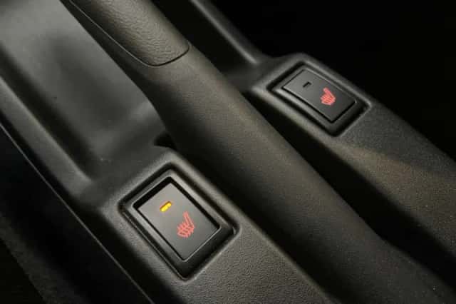 Suzuki Swift (2025) thumbnail 23