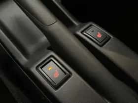 Suzuki Swift (2025) thumbnail 23