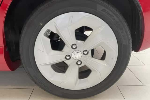 Suzuki Swift (2025) thumbnail 25