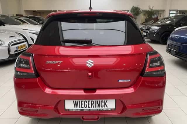 Suzuki Swift (2025) thumbnail 9