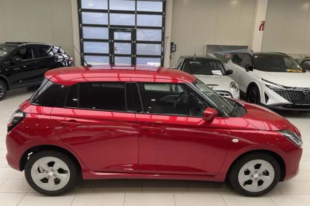 Suzuki Swift (2025) thumbnail 10