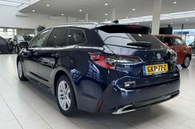 Toyota Corolla (2024) thumbnail 3