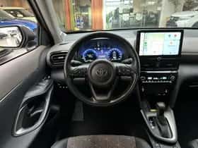 Toyota Yaris Cross (2024) thumbnail 2