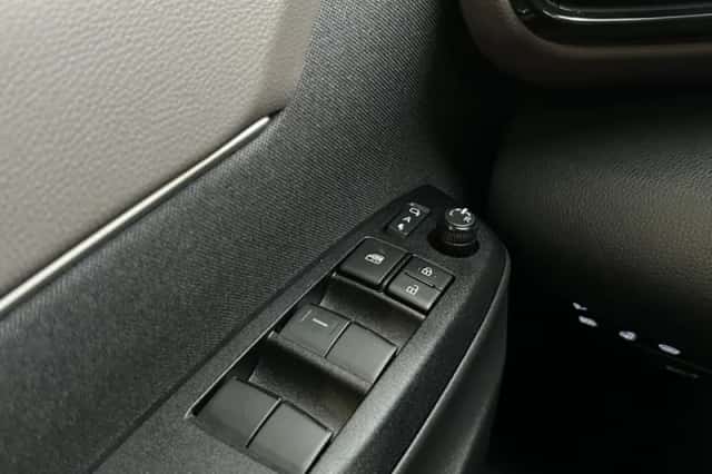 Toyota Yaris Cross (2024) thumbnail 22