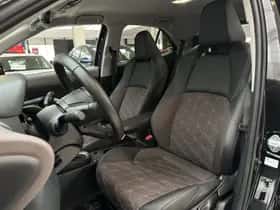 Toyota Yaris Cross (2024) thumbnail 4