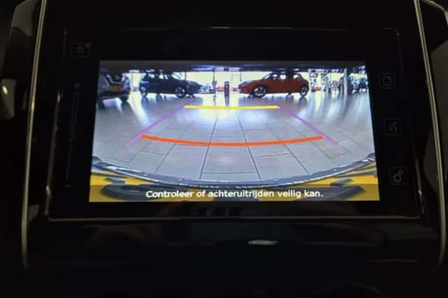 Suzuki Swift (2023) thumbnail 12