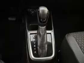 Suzuki Swift (2023) thumbnail 15