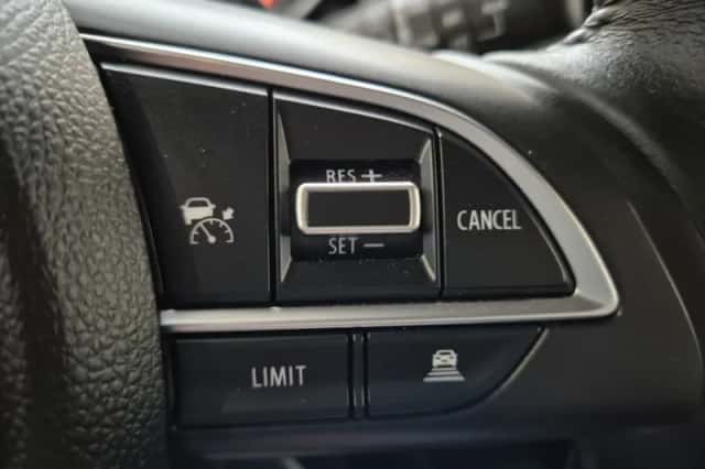 Suzuki Swift (2023) thumbnail 19