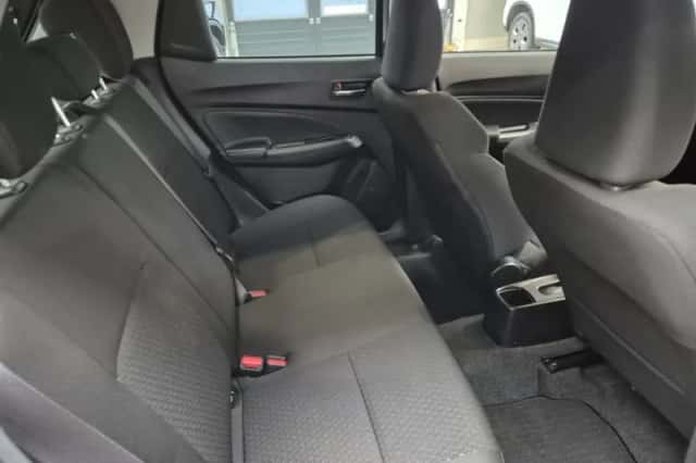 Suzuki Swift (2023) thumbnail 26