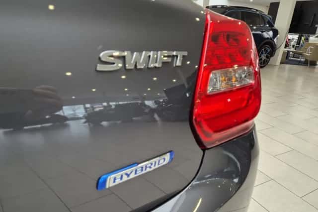 Suzuki Swift (2023) thumbnail 28