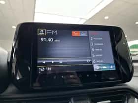 Suzuki Swift (2025) thumbnail 12