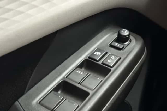 Suzuki Swift (2025) thumbnail 20