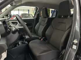 Suzuki Swift (2025) thumbnail 4
