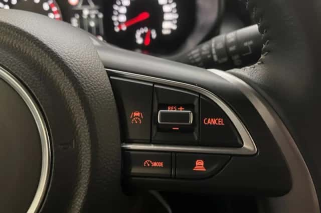 Suzuki Swift (2025) thumbnail 23