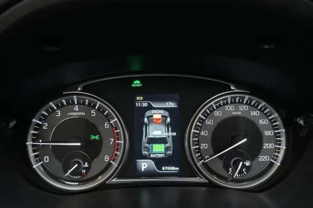 Suzuki Vitara (2023) thumbnail 10