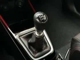 Suzuki Swift (2022) thumbnail 18
