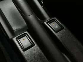 Suzuki Swift (2022) thumbnail 19