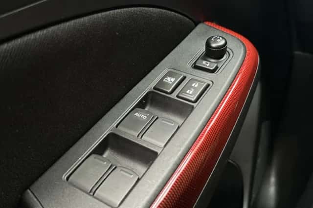 Suzuki Swift (2022) thumbnail 20