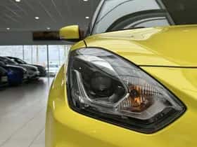 Suzuki Swift (2022) thumbnail 24