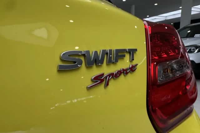 Suzuki Swift (2022) thumbnail 38