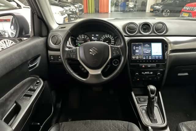 Suzuki Vitara (2024) thumbnail 2