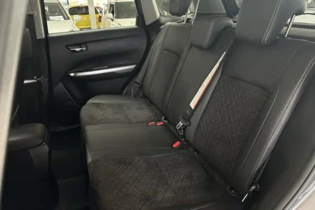 Suzuki Vitara (2024) thumbnail 6