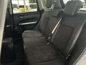 Suzuki Vitara (2024) thumbnail 6