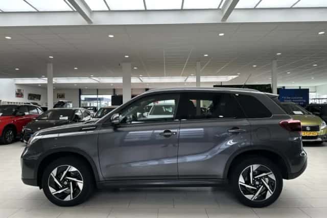 Suzuki Vitara (2024) thumbnail 7