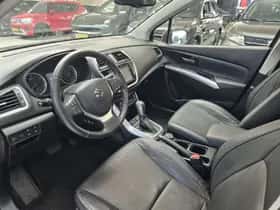 Suzuki S-CROSS (2021) thumbnail 2