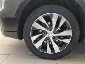 Suzuki S-CROSS (2021) thumbnail 15