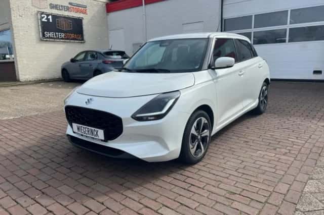 Suzuki Swift (2025) thumbnail 16