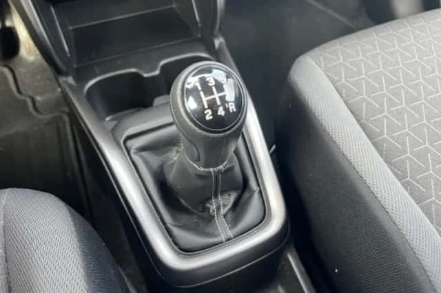 Suzuki Swift (2025) thumbnail 19