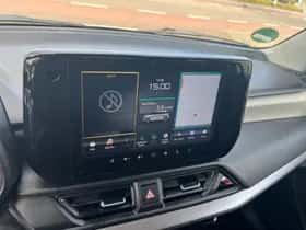 Suzuki Swift (2025) thumbnail 3