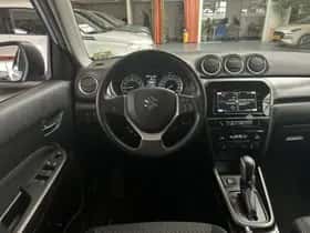 Suzuki Vitara (2021) thumbnail 2