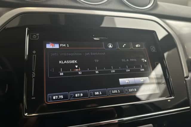 Suzuki Vitara (2021) thumbnail 12