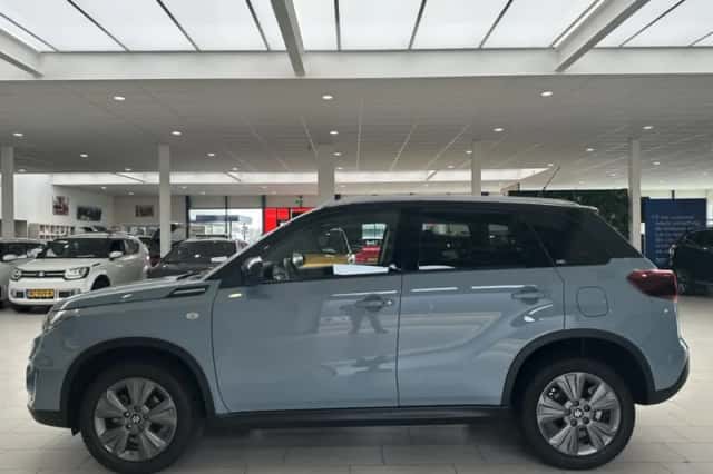 Suzuki Vitara (2021) thumbnail 7