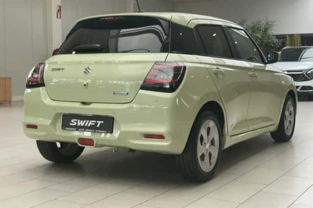 Suzuki Swift (2025) thumbnail 3
