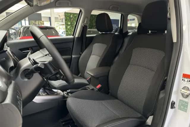 Suzuki Vitara (2021) thumbnail 4