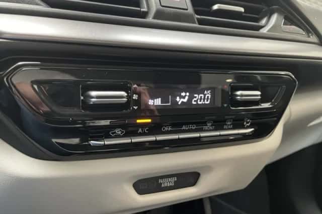 Suzuki Swift (2025) thumbnail 14